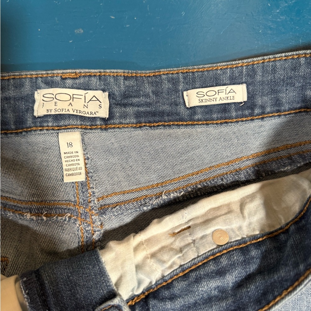 Women's Blue Skinny Ankle Jeans